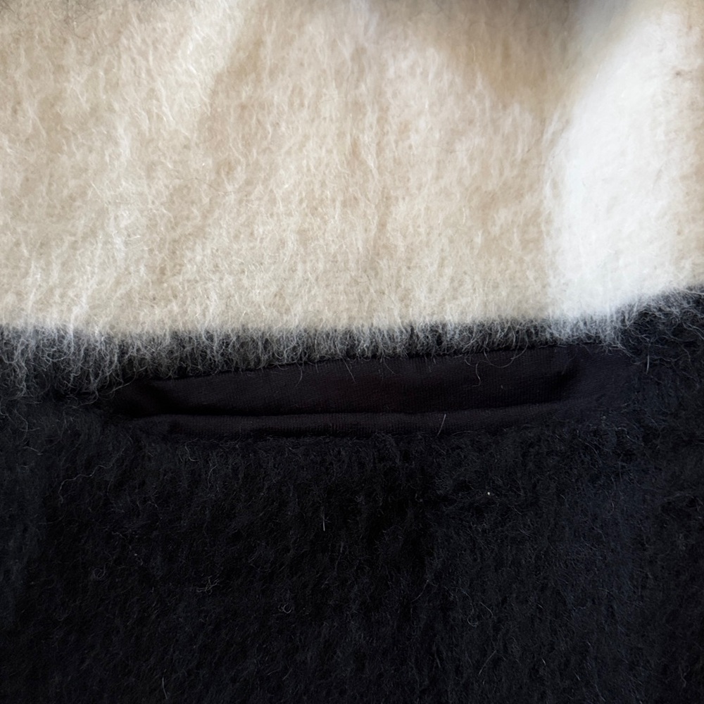 Girls of Dust Black and White Striped Cardigan XS NWT - Picture 4 of 10